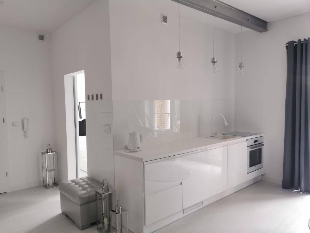 Przytulny Apartament Z Kominkiem Przy Jeziorze Borne Sulinowo Eksteriør bilde